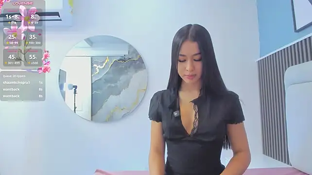 Lily__star - Show your breasts to your monitor