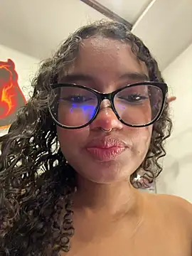 Bunny-firee - Oil or cream on my tits 💧🍒.