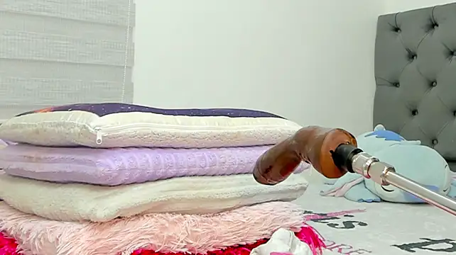Elizabeth_18_ - BIG SQUIRT
