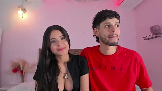 Dracke_and_zara - show feets