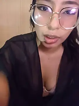 Cata268 - Me masturbo con vibrador y meto dildo 🥵