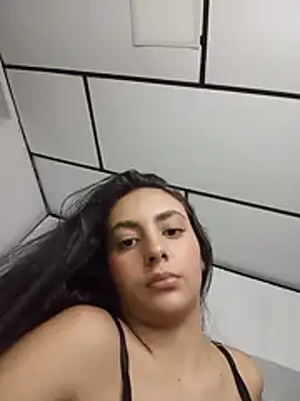 Kyliegalvis - Put them in my vagina 🫦