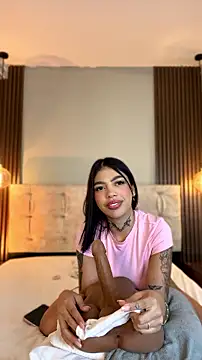 CamilaGomezz - NAKED + SHOW BOOBIES + PUSSY