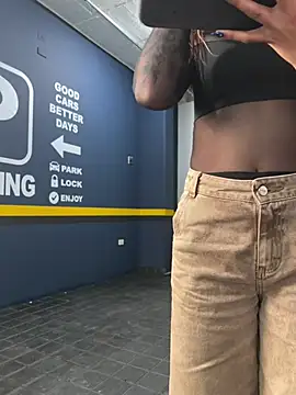 Belle01 - Completely naked in the parking lot 🥵