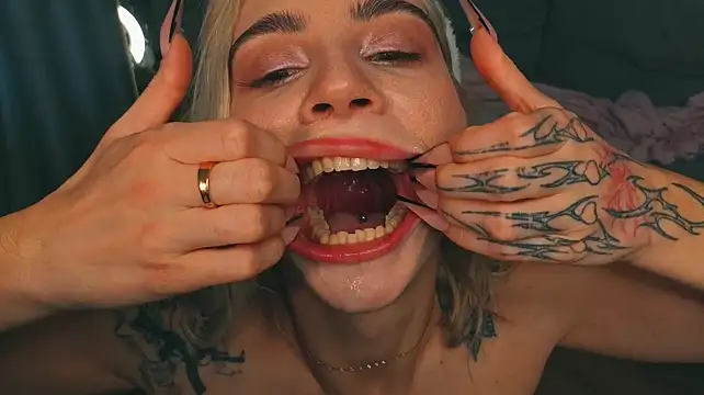 Ashley-Urban - SEX + SQUIRT
