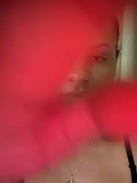 Carolinecbso - Dando a bucetinha pra amiga com o dildo