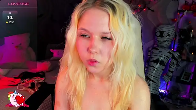 VivieSunn - spank ass