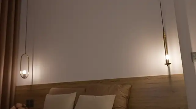 Lunaaauraaaa - panty tease