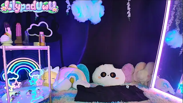 LilypadUwU - Oil Up ⋆˚࿔