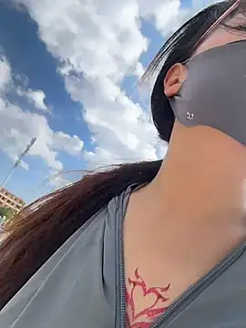 Xianyu-ss - 户外带乳夹