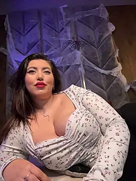CleoLangley - 🔥 Curves on Full Display