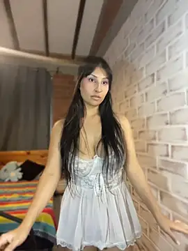 Sofi_johansson - shake and show off those nice tits