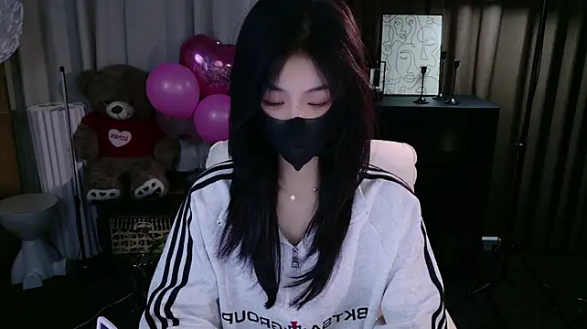 GUGUGAGA-1 - 今日目标对我一见钟情💘