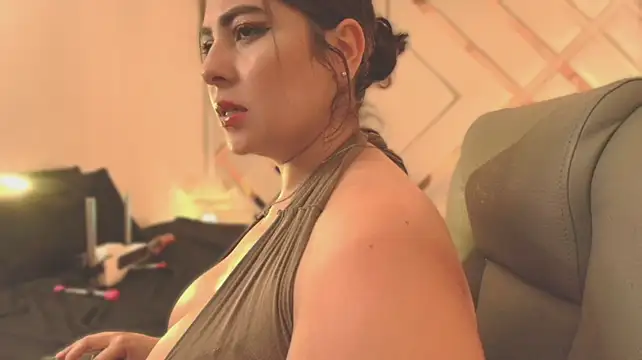 Mia_Pembroke_