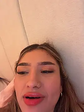 Ariannaa_1 - Spank hard my ass 🍑😈