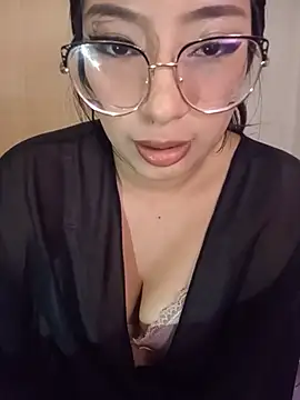 Cata268 - Me masturbo con vibrador y meto dildo 🥵