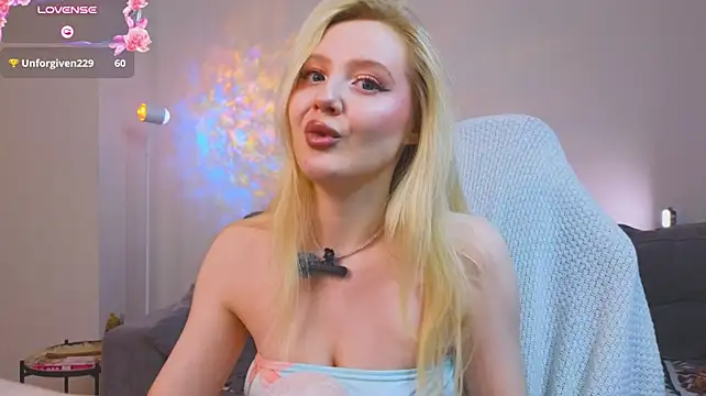 OliviaBrownn - take off shorts