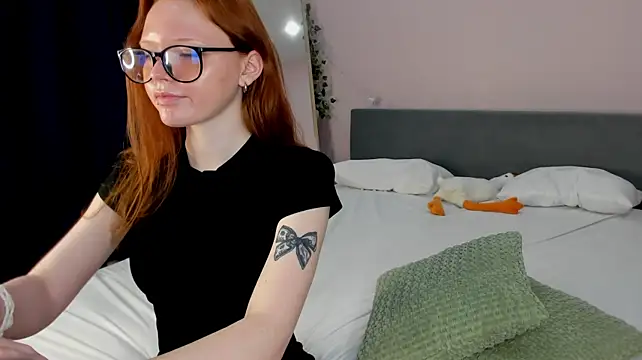 Gabbie_Mooon - buy me new underwear