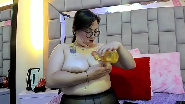 Susana_Flame - Kiss & Finger Sucks