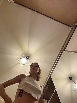 AshleyMur - naked show