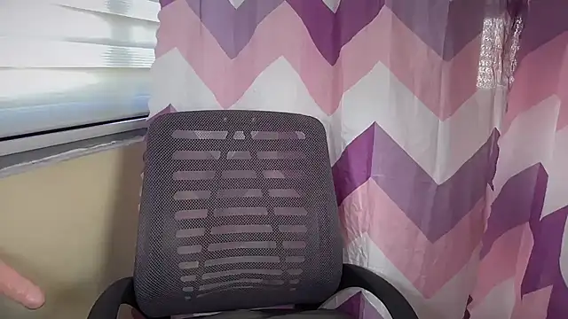 Yourmommy_pia - suck dildo