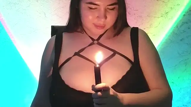 Calithra - 🎃take of my bra👻