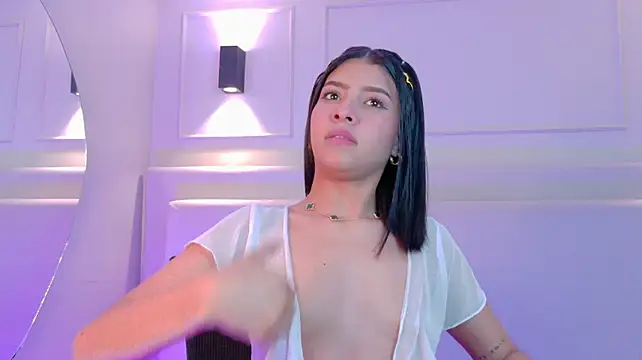 NaomiKlarc - Dildo in pussy and Domi in clit 🥵