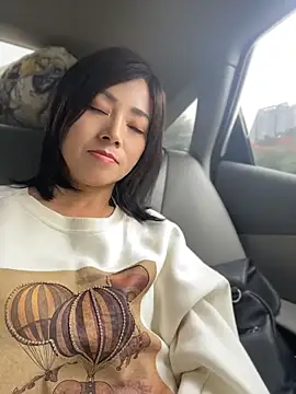 Lipinger - 公园不穿内衣直播30分钟