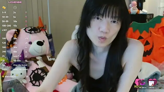 SilViAjpn - Flash tits