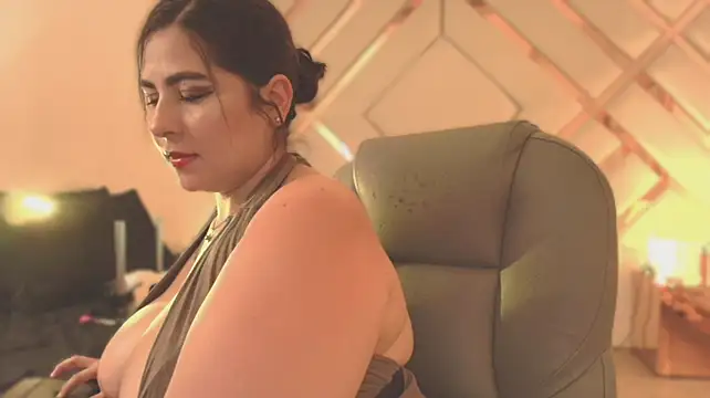 Mia_Pembroke_ - spanks ass x10