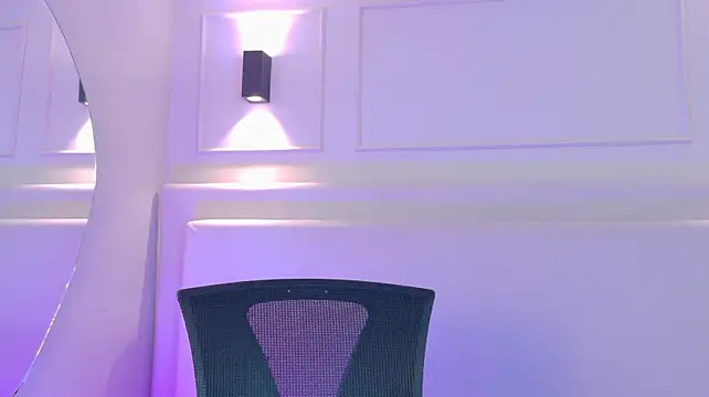 NaomiKlarc - Dildo in pussy and Domi in clit 🥵