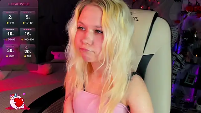 VivieSunn - spank ass