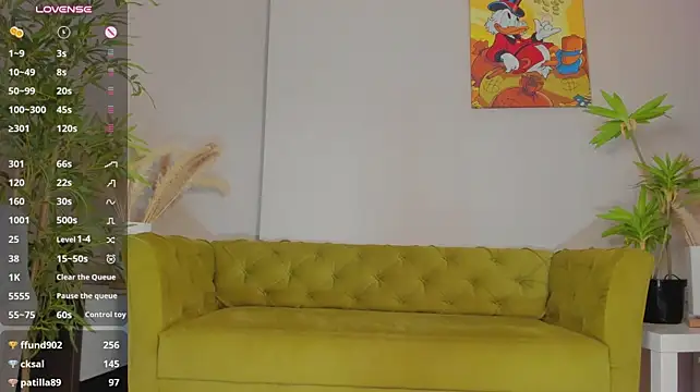 Avayuzu - Take off my shorts and slap ass x5