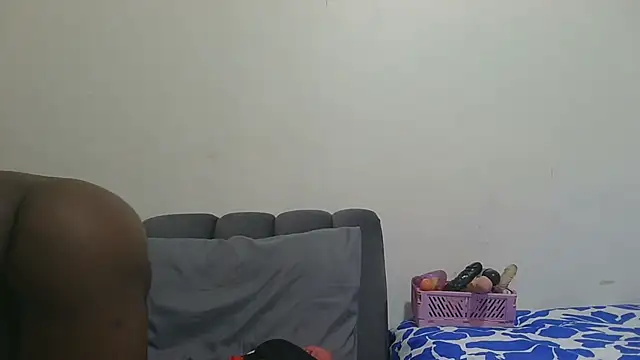 Sluttylaura21 - squirt