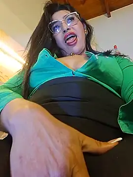 IvyShine7 - Skirt off