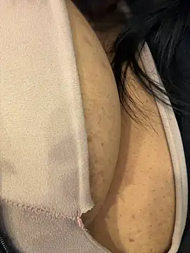 Nahomy-firee - Flash pussy😏🌸