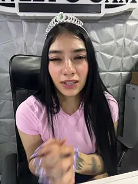 TayylorSexx - fuck in missionary big dildo