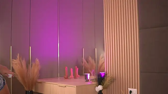 EllenKarter - up this body