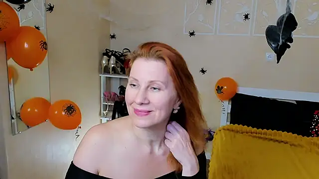 FoxySophia - 👻handbra👻