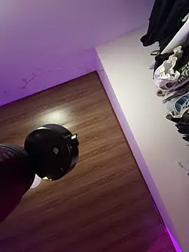 Poisonissa - spanks ass until red