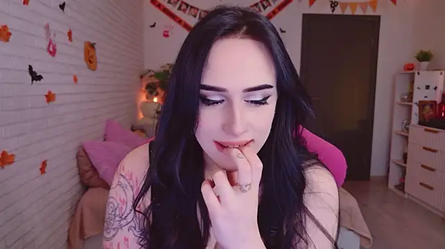 Darinekoo - Wild Domi Show