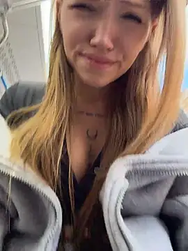 StreetSquirt - play with pussy over panties in public