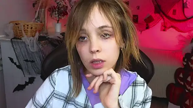 SelenaBless - suck close lollipop