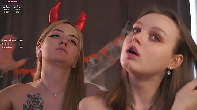 MandaReh - Luna and Lana are sucking one lollipop