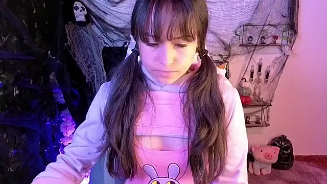 Eymmy_24 - plug in my ass