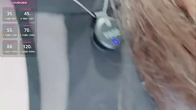 Melanie_mm - 听说你想捏我奶奶