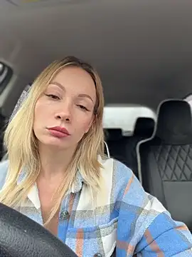 LavenderHot - Lovense control 5 min