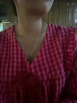 Hoa1a - Ủng hộ em ở lại xem tyty chồng yêu