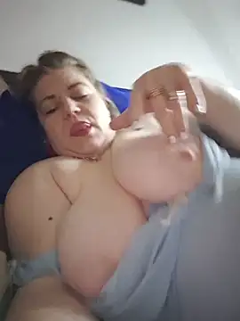 Cindybbwsquirt - make me wet squirt💦💦