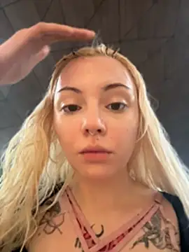 Badblondie - BREAK MY ICE🧊🥵